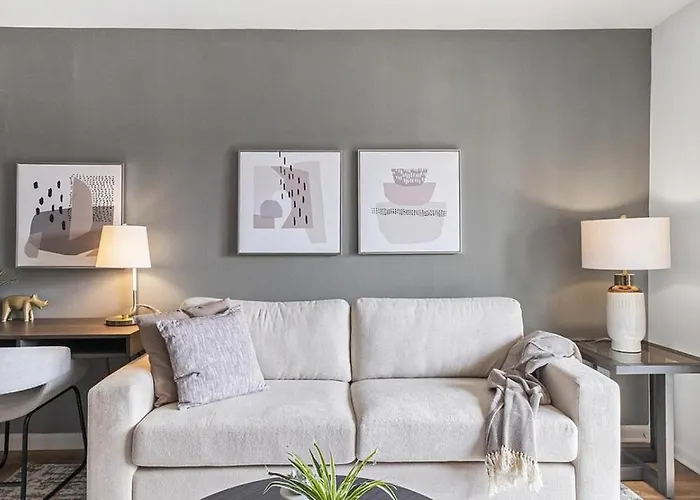 Landing At The Residences At - 1 Bedroom In Downtown Apartment Arlington Heights