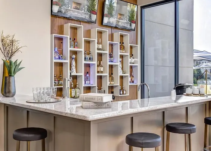 Landing At The Residences At - 1 Bedroom In Downtown Apartment Arlington Heights